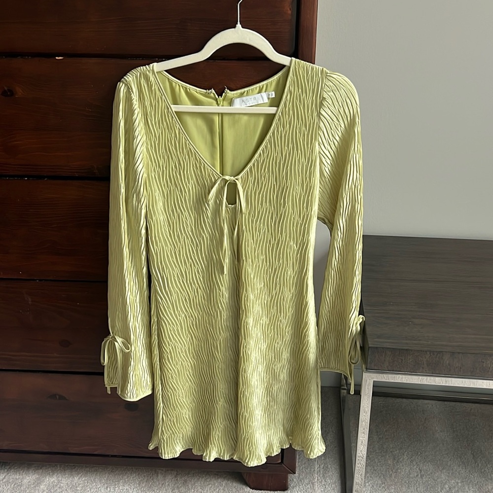 ASTR The Label Green Mini Dress